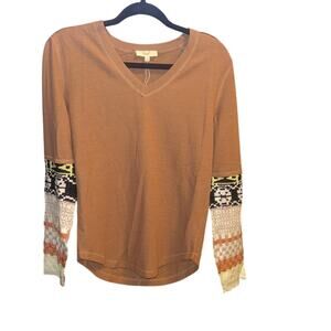 Easel Sm Warm Brown V-Neck Top
